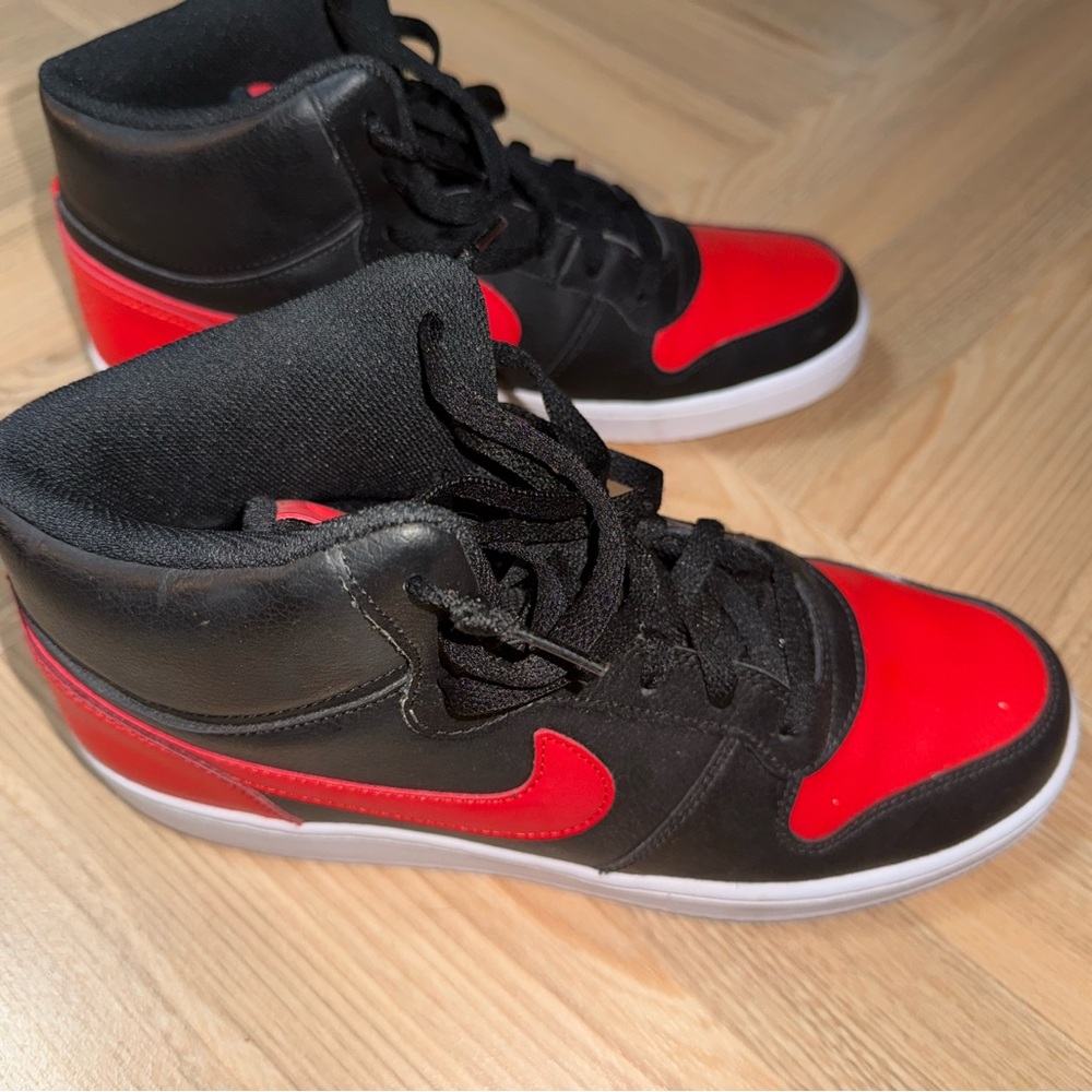 Nike Black and Red Athletic Shoes